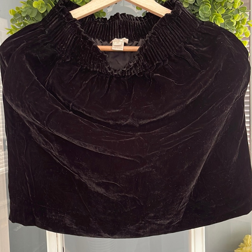 Jcrew Factory black Velour  elastic waisted Skirt size 00